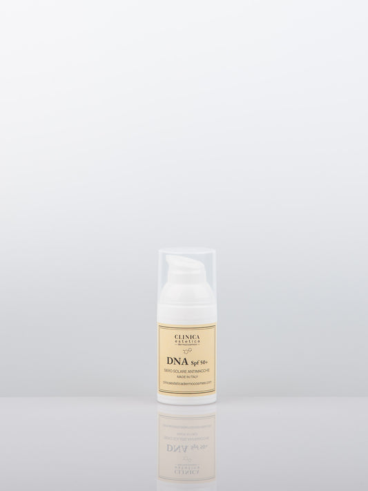 DNA SPF50+ Clinica – crema solare viso anti-macchie con acido ialuronico, vitamina E e squalane