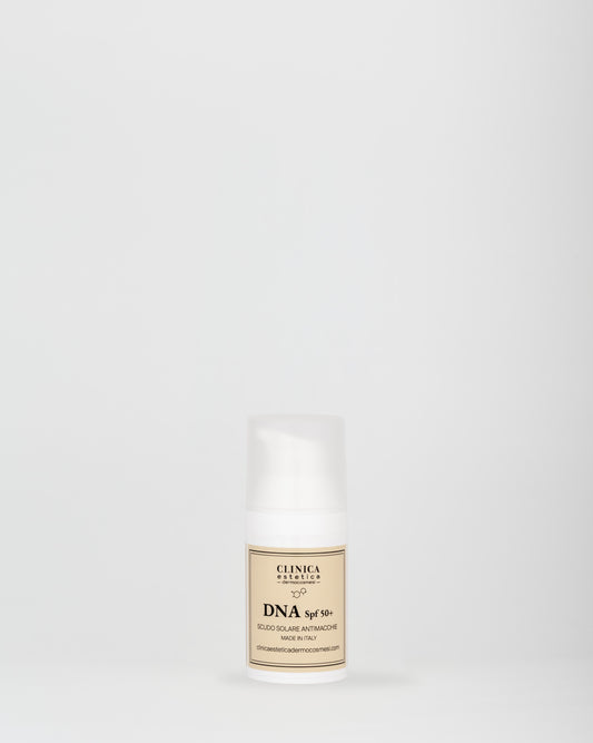 DNA SPF50+ Clinica – crema solare viso anti-macchie con acido ialuronico, vitamina E e squalane